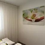 Gemuetliche Im Haus Pfeiren * 로이커바드